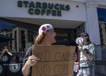 Boston’daki Starbucks Hesaplaşması Birlik Kampanyasının Yeni Aşamasına İşaret Ediyor