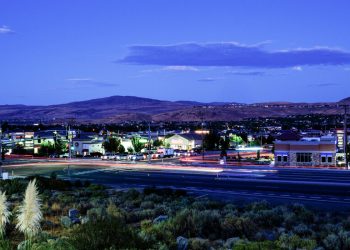 Reno Yükseliyor.  Bazı İşçiler Kendini Geride Hissediyor.