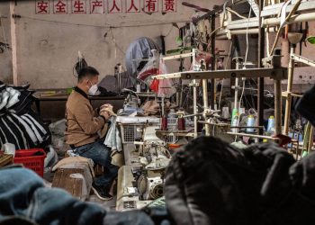 IMF, Enflasyon Düşerken Küresel Görünümü İyileştiriyor