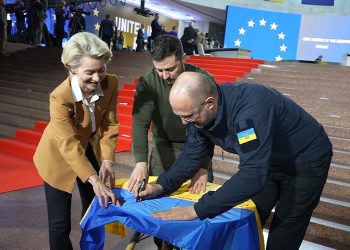 Daha yeşil ve daha güvenli Ukrayna’yı yeniden inşa etmek için AB mali destek paketi