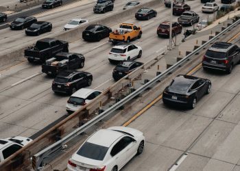 Otomobil Sigortasındaki Ani Artış Enflasyonla Mücadeleyi Engelliyor