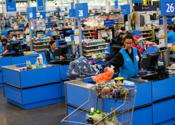 Walmart, Tatil Alışveriş Sezonu Öncesinde ‘İvme’ Görüyor