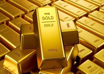 Altının ons fiyatı rekor kırdı: Dolar ve borç kaygıları fiyatları yükseltti