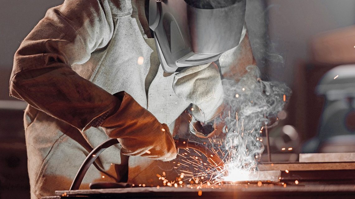 Tüketim odaklı büyüme modelinden katma bedelli üretime yönelmeliyiz