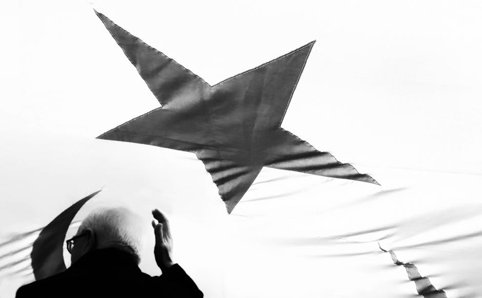 Turk-Siyasetinin-Duayeni-Husamettin-Cindoruk-Vefat-Etti-featured